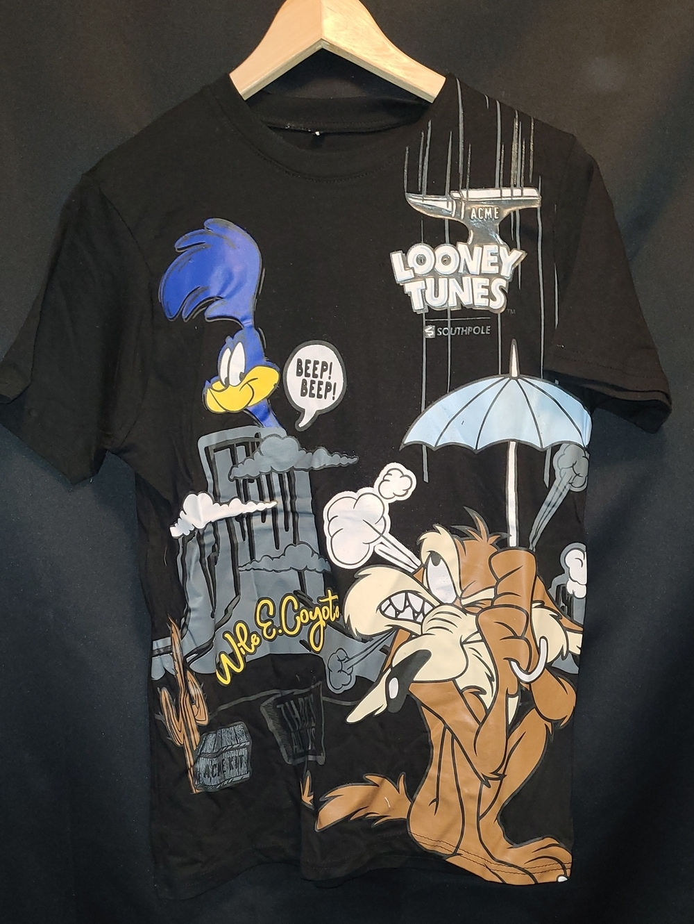 Looney Tunes Wile E. Coyote & Road Runner Black Graphic Tee